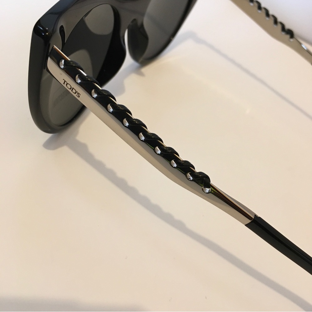 TOD’S SUNGLASSES - AUTHENTIC - NEW - 53mm
